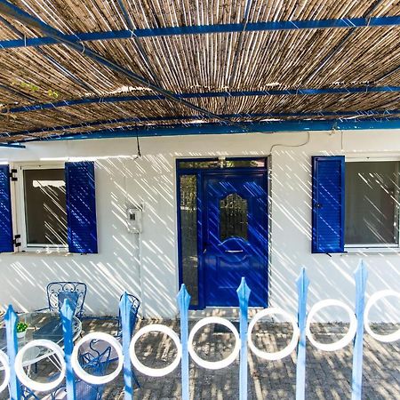 Blue White Apartments - Kefallonia Poolside Retreats Spartia  Exterior photo
