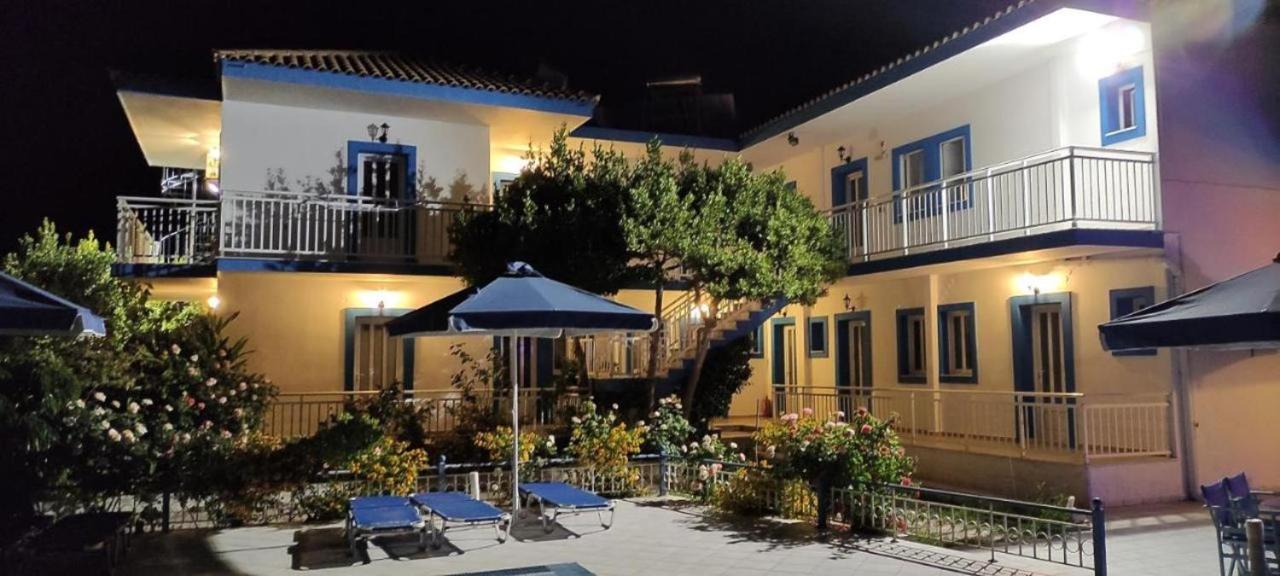Blue White Apartments - Kefallonia Poolside Retreats Spartia  Exterior photo