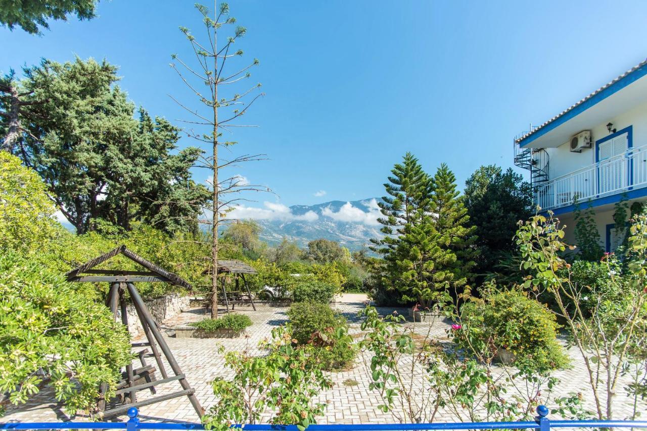 Blue White Apartments - Kefallonia Poolside Retreats Spartia  Exterior photo