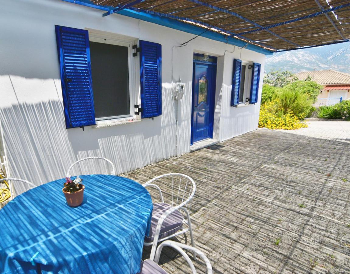 Blue White Apartments - Kefallonia Poolside Retreats Spartia  Exterior photo