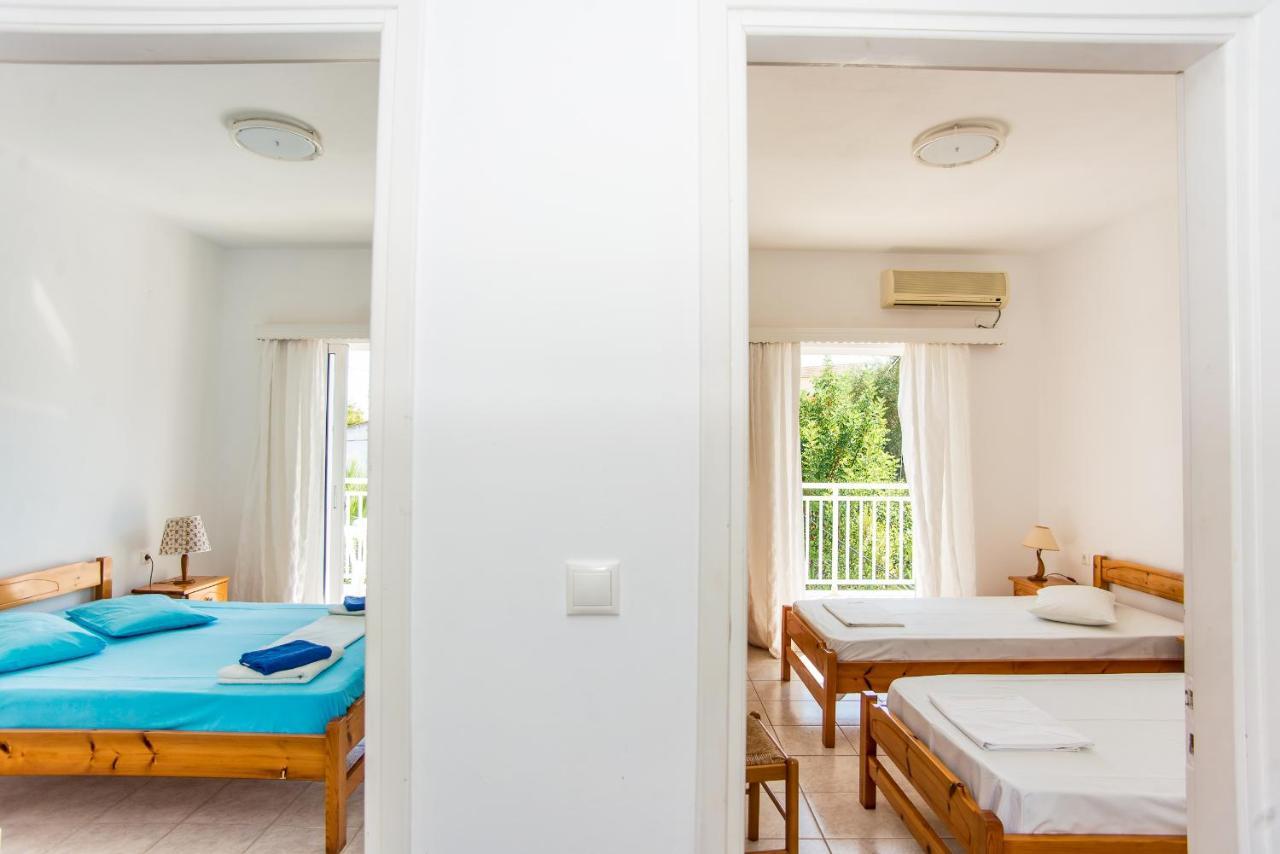 Blue White Apartments - Kefallonia Poolside Retreats Spartia  Exterior photo