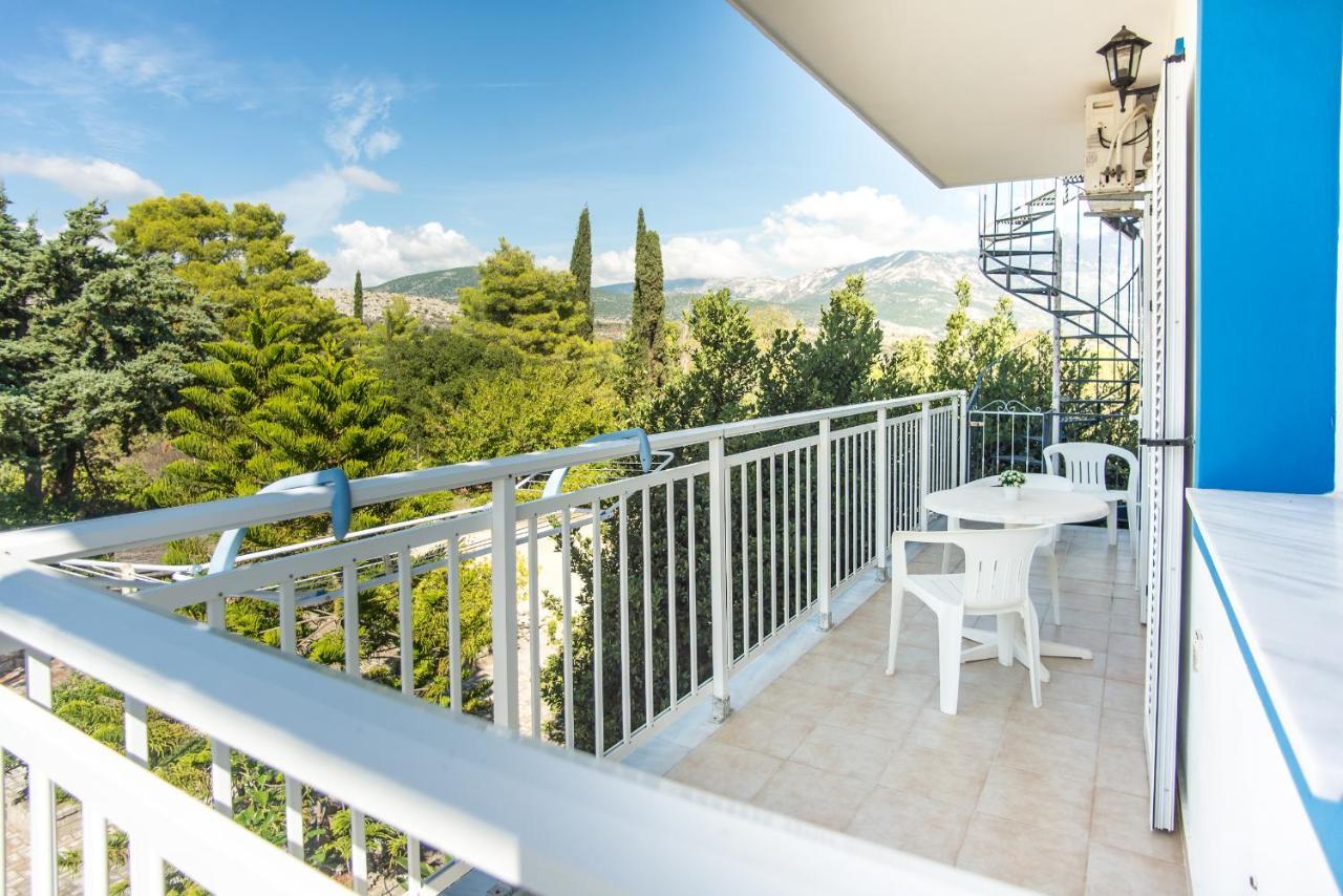 Blue White Apartments - Kefallonia Poolside Retreats Spartia  Exterior photo