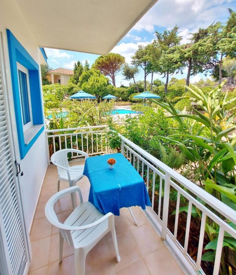 Blue White Apartments - Kefallonia Poolside Retreats Spartia  Exterior photo